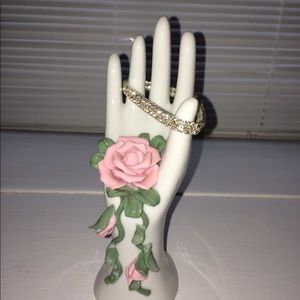 EUC Double row stretch rhinestone bracelet